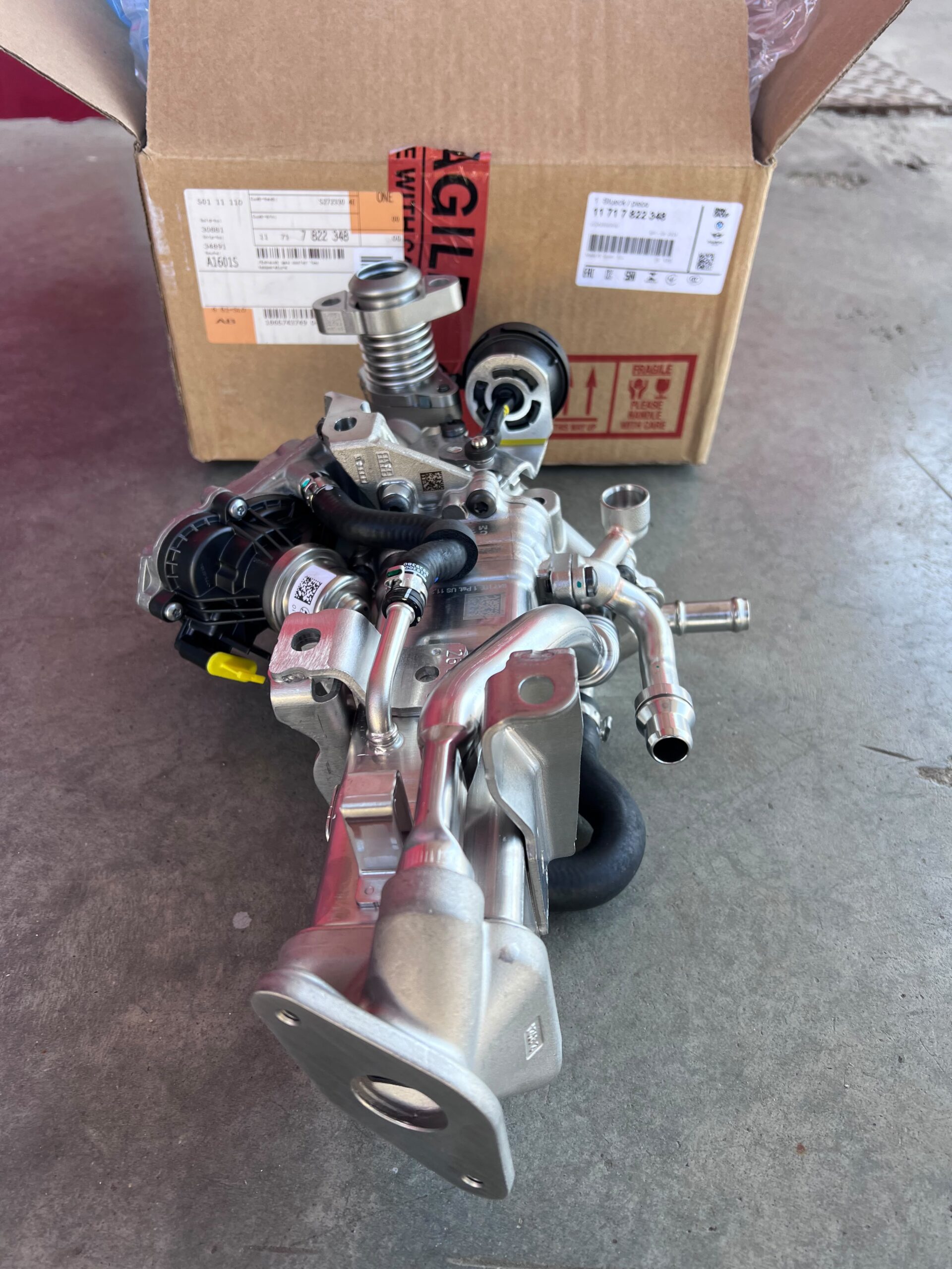 Racitor gaze cu EGR original BMW 11717822348 motor B47