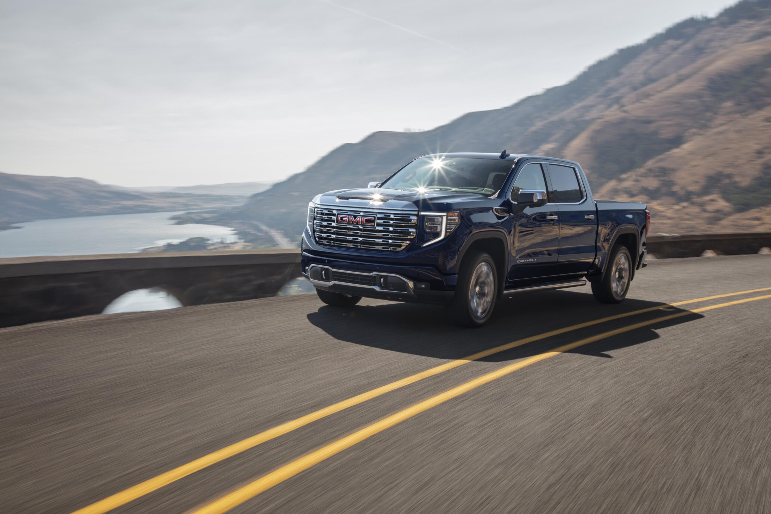Download GMC Sierra Denali Ultimate Crew Cab Vehicle GMC Sierra Denali 4k Ultra HD Wallpaper | 5700x3800 | Wallpaper Abyss
